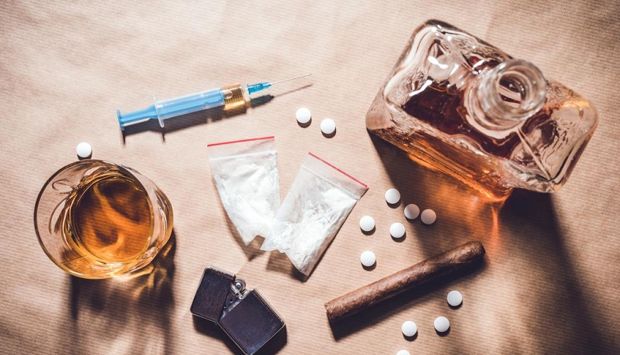 How to Notice Drug Use in the Workplace – and How to Act